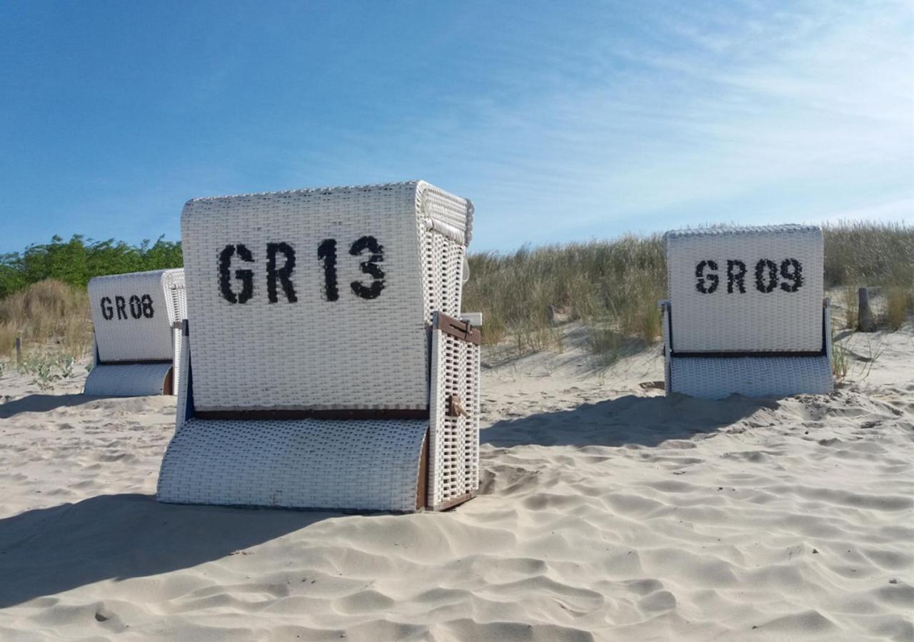 Modernes Reetdach-Ostseeferienhaus Bella Mare, Insel Usedom Mit Sauna, Kamin & Sonnenterrasse Zirchow Kültér fotó